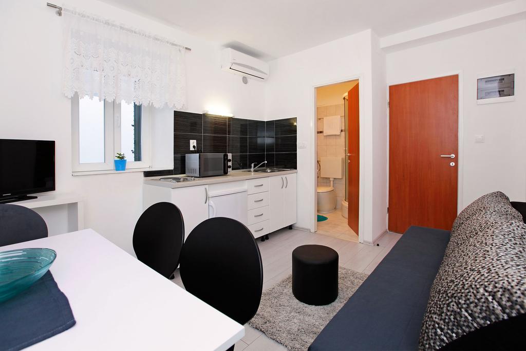 Apartments Park Vela Luka Kamer foto